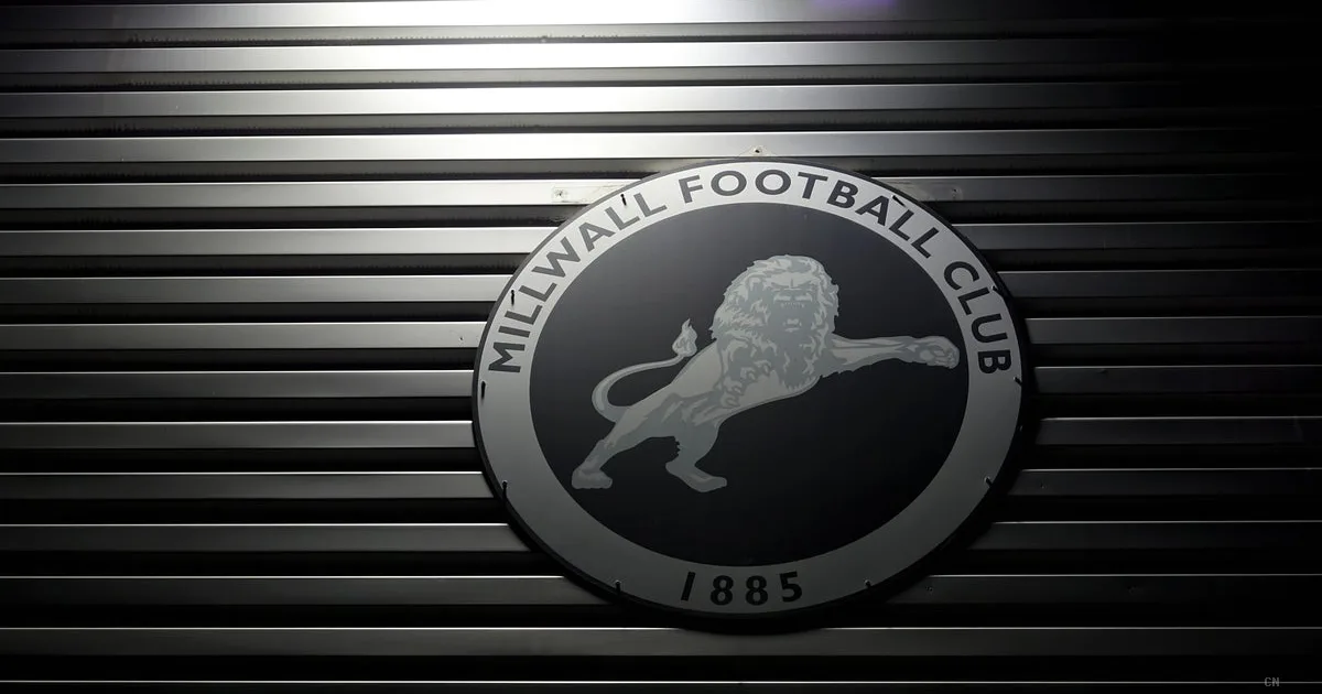 Millwall, scuse ufficiali dal Consiglio di Westminster: il logo del club associato al razzismo in un opuscolo