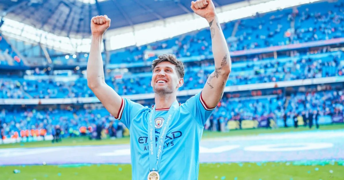 Stones lascia il Manchester City