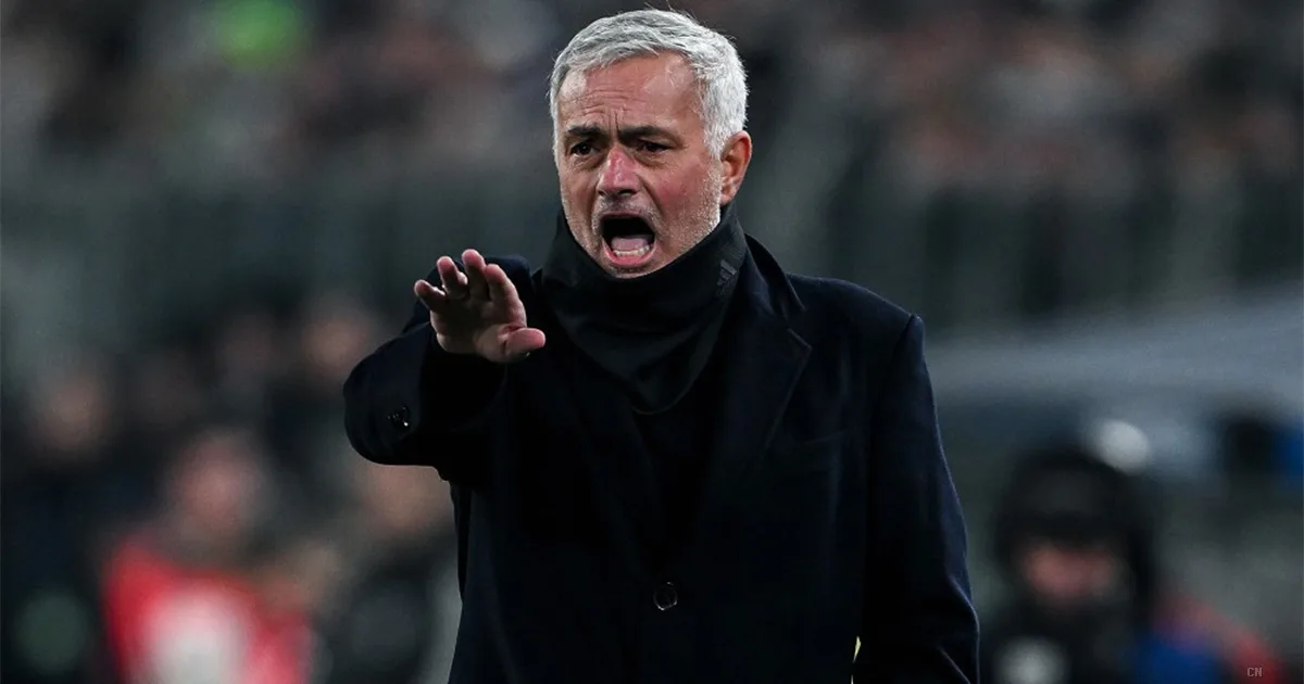 Mourinho scuote l'Italia: «Malagò e Allegri per la rinascita». E su Chivu: «Inter, lo Scudetto è tuo»