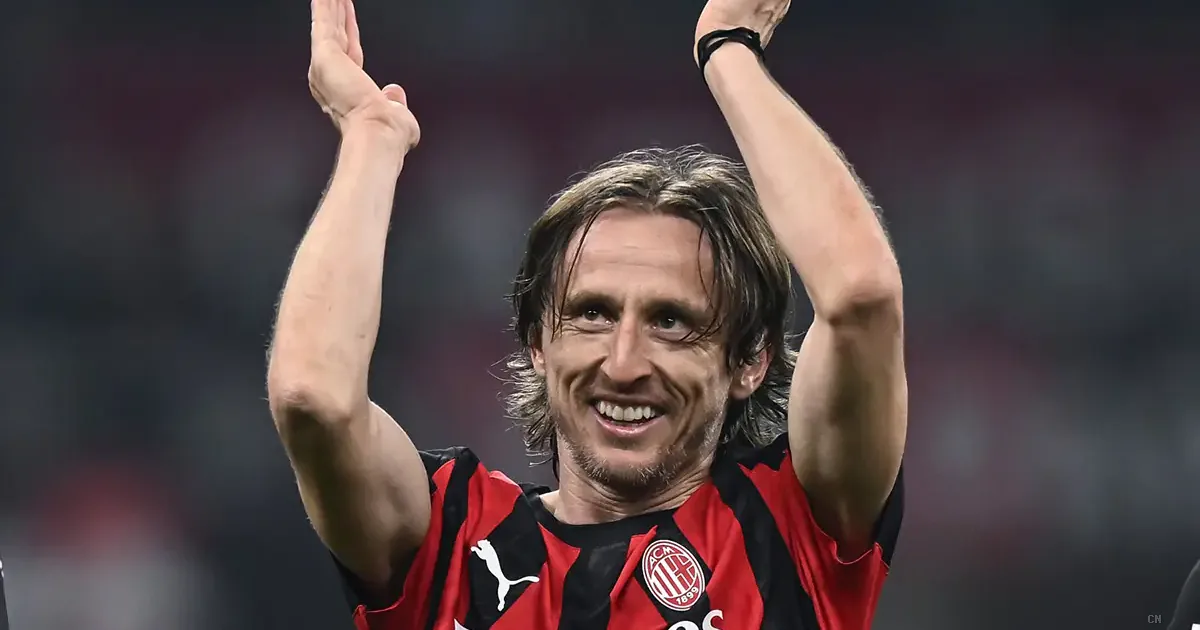 Modric e il Milan ancora insieme: il rinnovo è a un passo grazie al legame con Allegri e il sogno Champions League