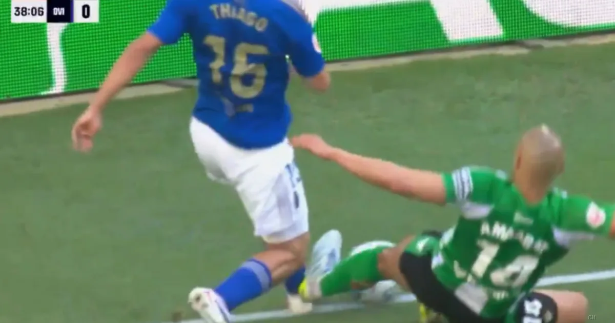 Caso Amrabat: il Comitato Arbitri ammette l'errore, era espulsione nel match tra Betis e Oviedo