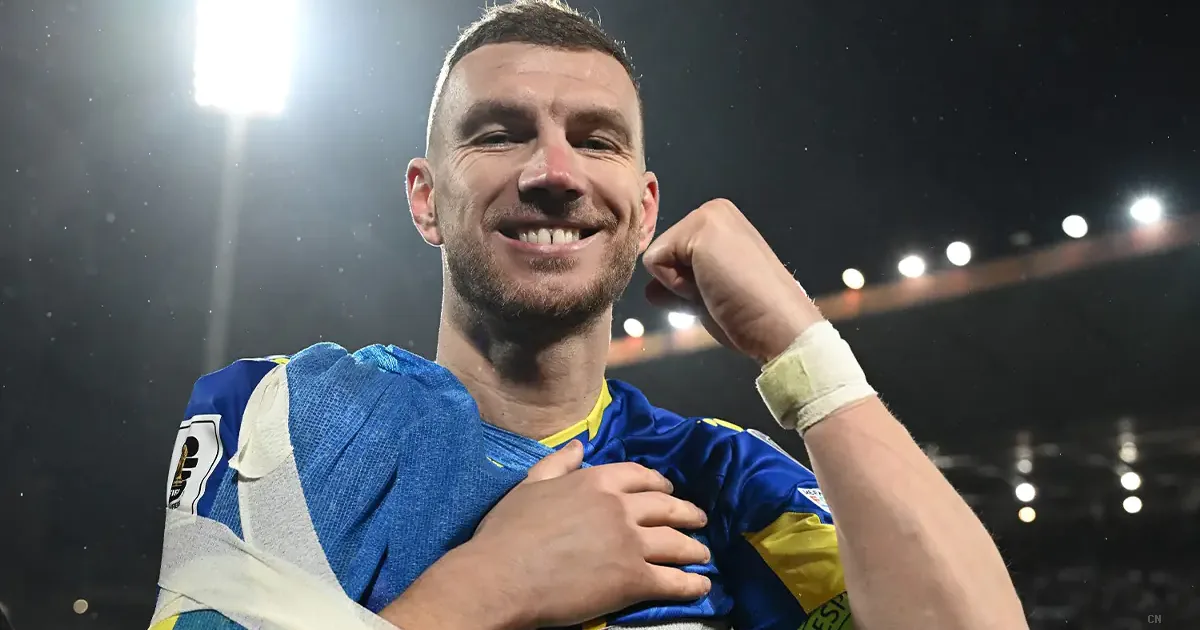 Edin Dzeko immortale: il Cigno di Sarajevo trascina lo Schalke 04 in Bundesliga a 40 anni