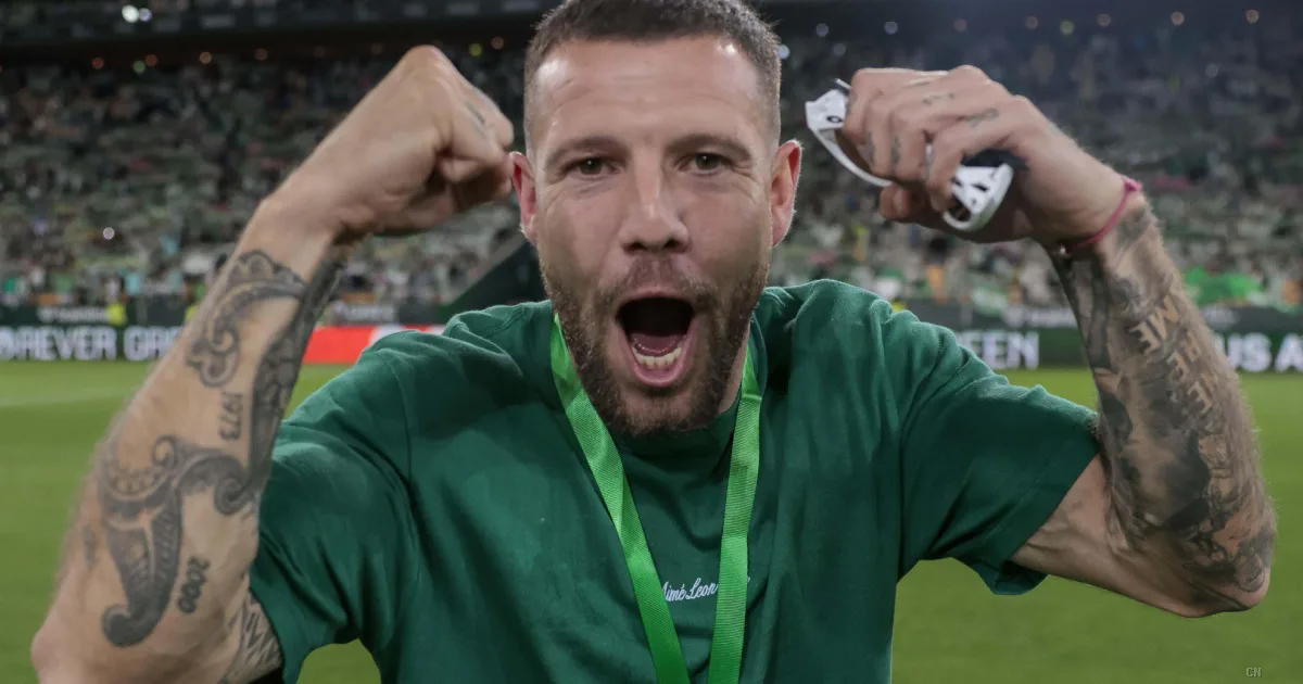 Betis, tegola Ruibal: operazione al menisco e stagione finita per l'esterno catalano