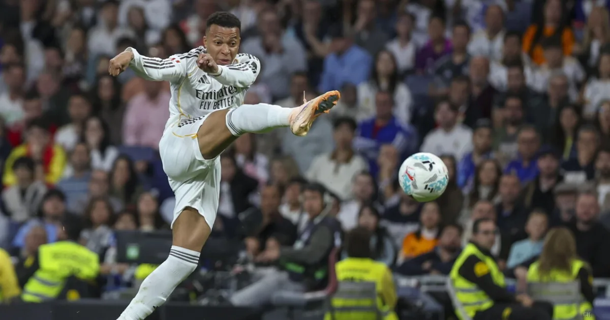 Fischi per Mbappé al Bernabeu