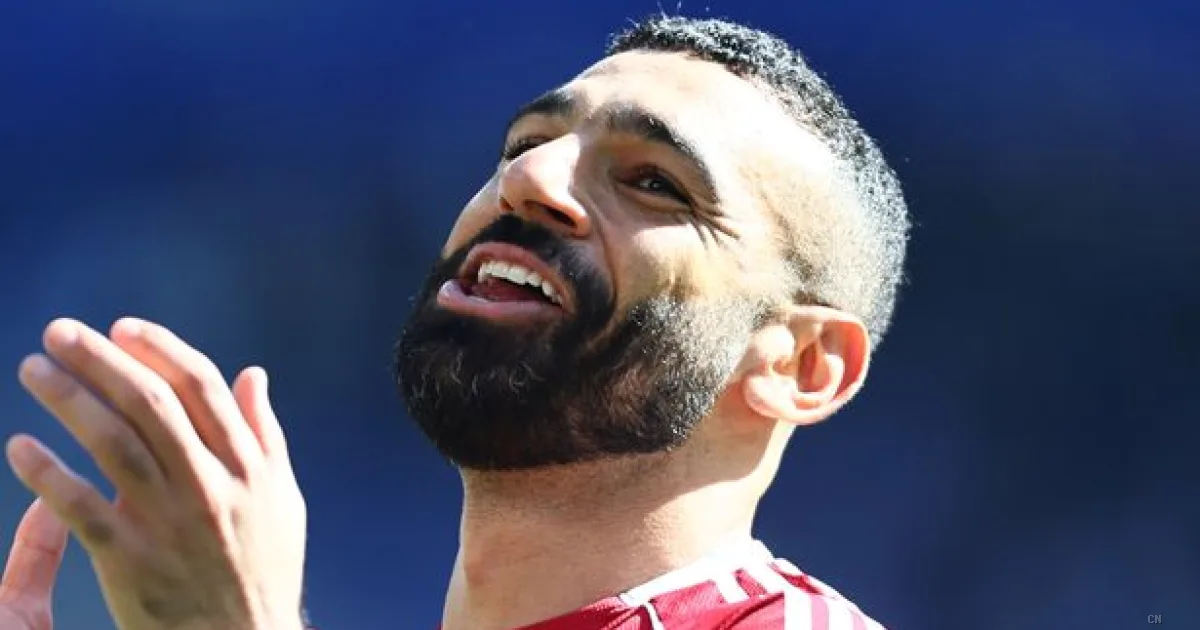 Liverpool, rivoluzione totale: dopo Jacquet, addio a Salah e Robertson per un mercato da 150 milioni