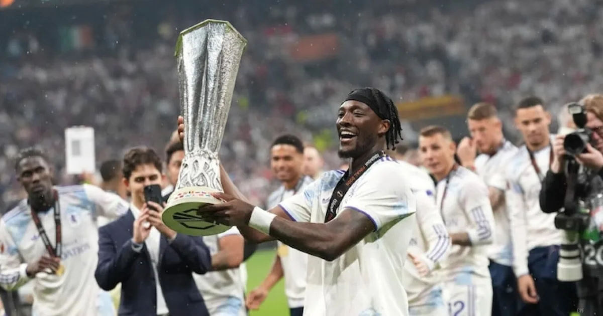 Tammy Abraham nella storia: l'ex Roma e Milan completa il 'Triplete' delle coppe europee con l'Aston Villa