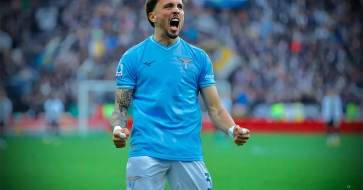 Como punta su Luca Pellegrini