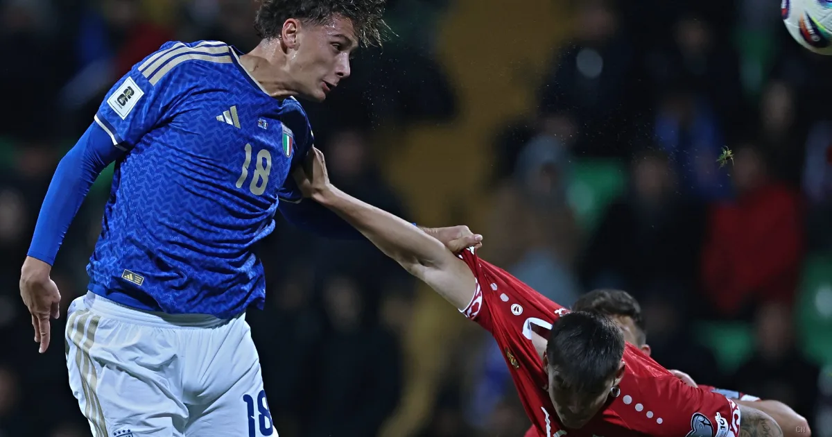 Francesco Pio Esposito trascina l'Italia: il talento dell'Inter brilla e punta il record di Giuseppe Meazza