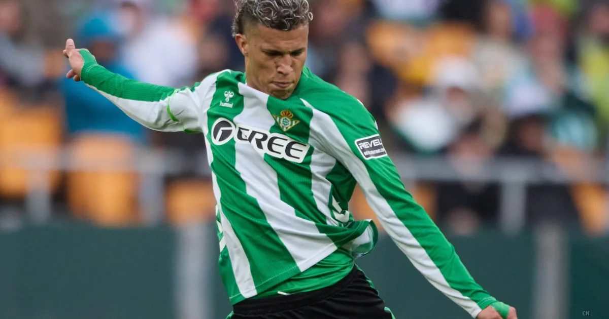 Il Real Betis mette Nelson Deossa sul mercato: il River Plate di Coudet accelera per il centrocampista colombiano