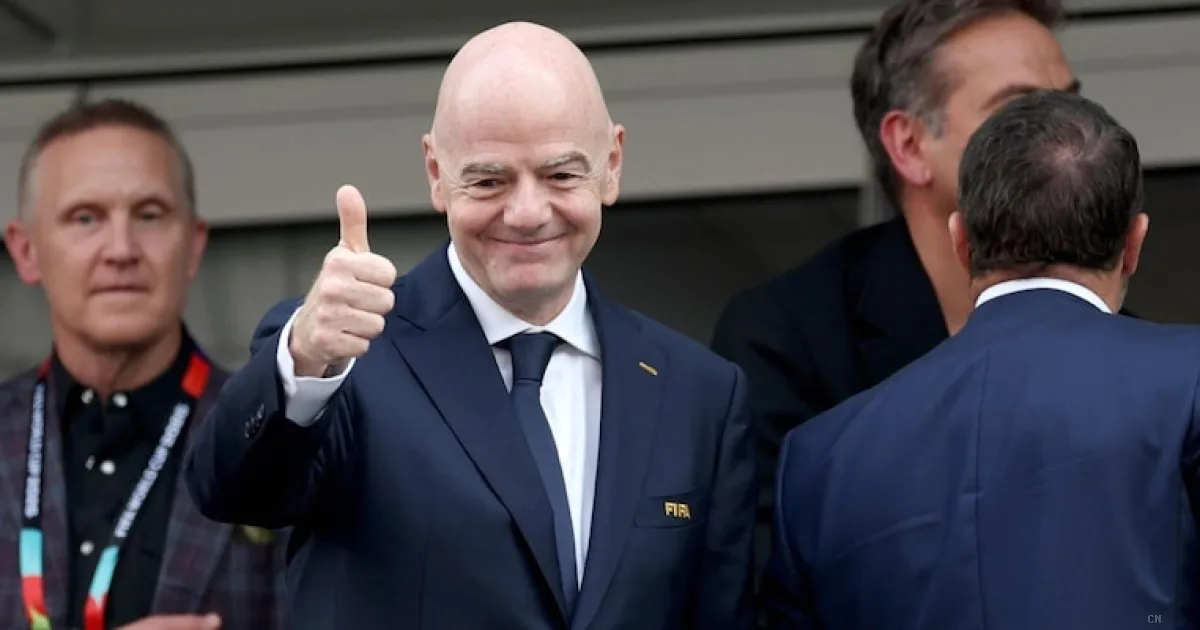 Infantino e l'ironia amara sull'Italia: la FIFA tra espansione commerciale e critiche per l'esclusione azzurra