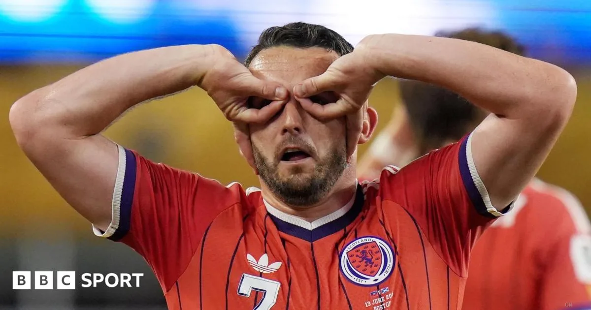 Scozia, McGinn: 'Orgoglioso della vittoria, spero che i bambini scozzesi siano felici'