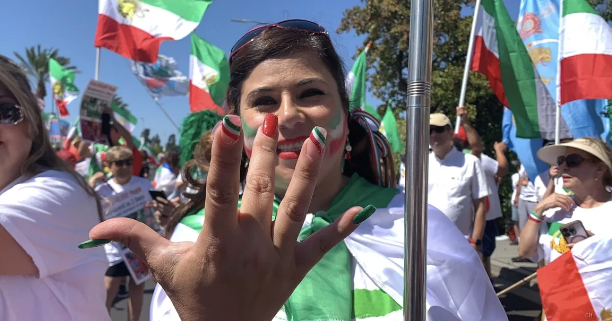 Mondiali, l'Iran tra calcio e politica: proteste e tensioni a Los Angeles prima del debutto contro la Nuova Zelanda
