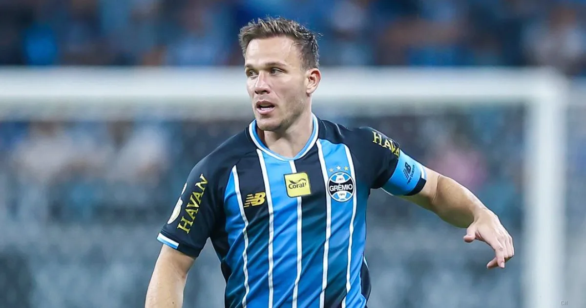 Arthur-Gremio, è rottura ufficiale: il centrocampista torna alla Juventus dopo il mancato accordo economico
