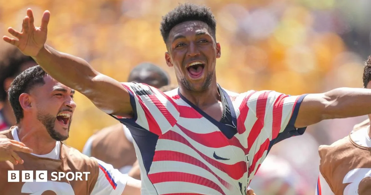 Dalla gloria della NFL al sogno Mondiale: Alex Freeman trascina gli USA sotto gli occhi di papà Antonio