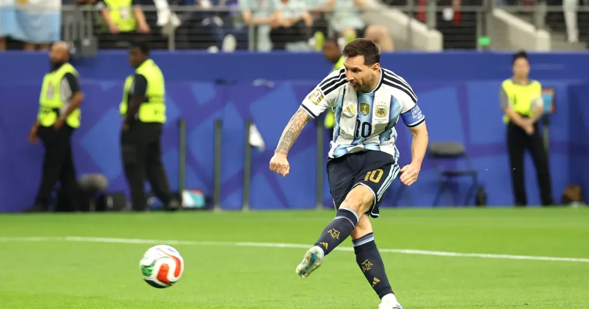 Rivoluzione rigori ai Mondiali: la FIFA propone un cambio regolamentare per garantire maggiore equità
