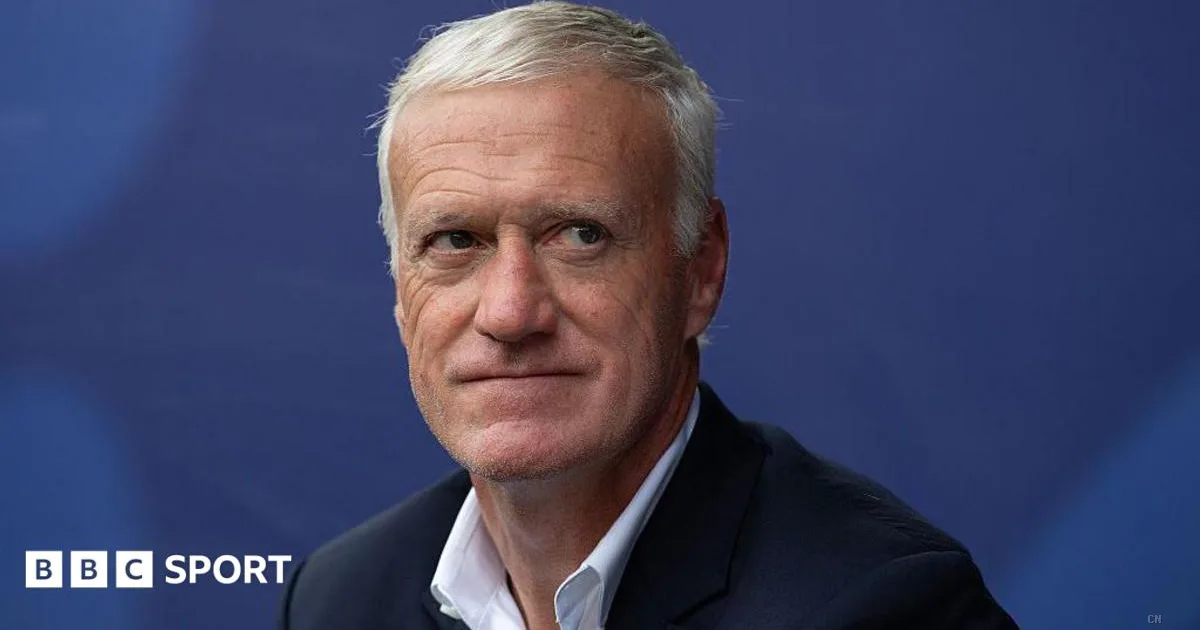 Lutto per Didier Deschamps: il CT della Francia lascia il ritiro dei Mondiali per la scomparsa della madre