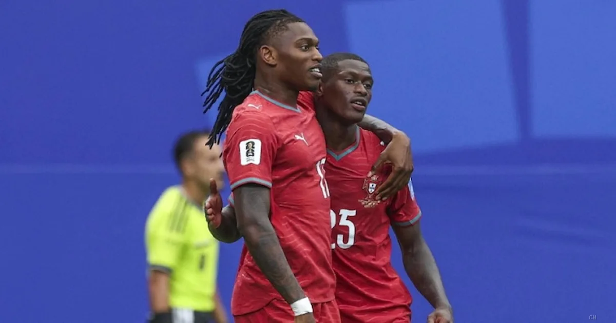 Leao gela il Milan dal Mondiale: il futuro resta un rebus e il commento su Amorim spiazza i tifosi