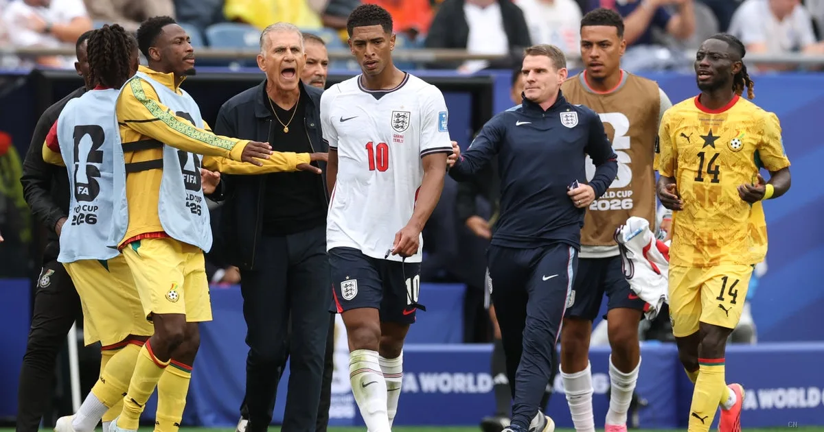 Tensione al Mondiale: scontro verbale tra Bellingham e Queiroz durante Inghilterra-Ghana
