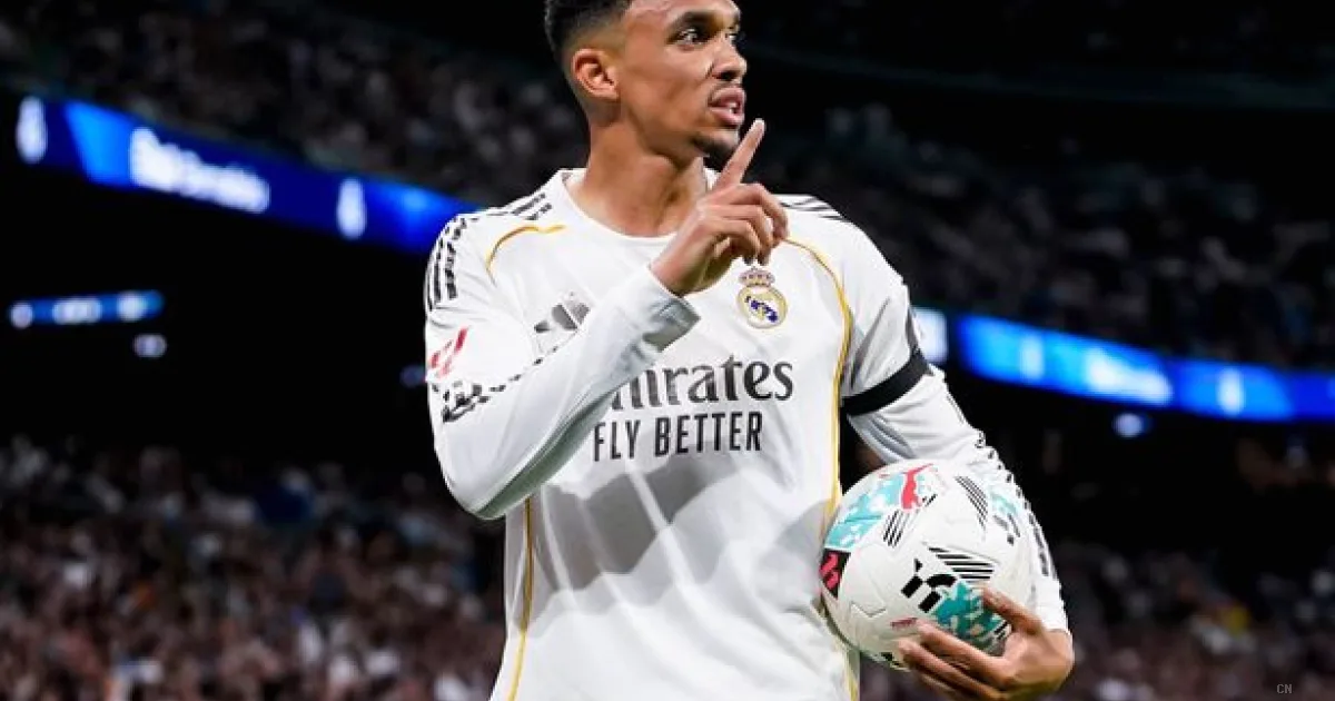 Clamoroso Alexander-Arnold: suggestione Manchester United per l'ex stella del Liverpool in uscita dal Real Madrid