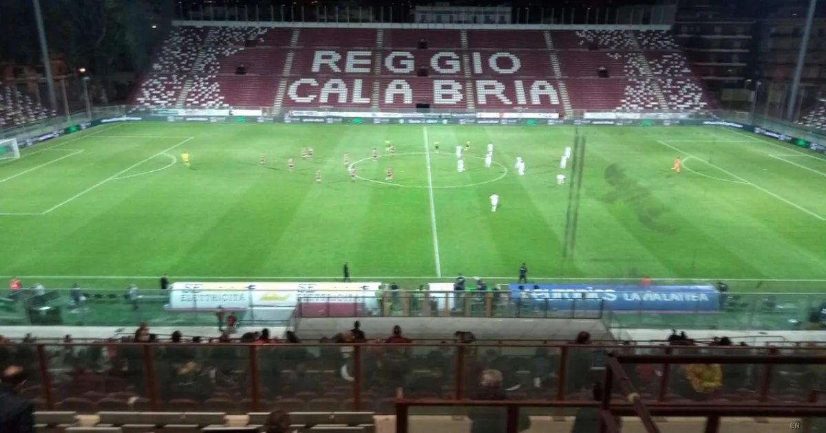 Lotito rileva la Reggina, nuovo inizio per la squadra calabrese