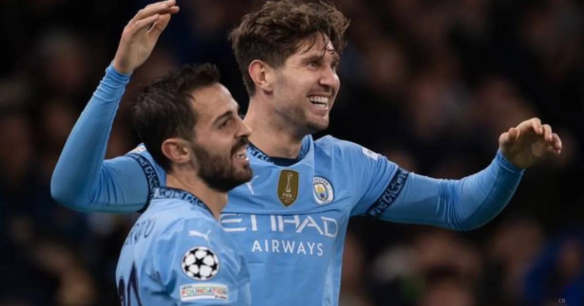Rivoluzione Manchester City: addio a Stones e Silva, risparmiati 550mila sterline a settimana per il colpo da record