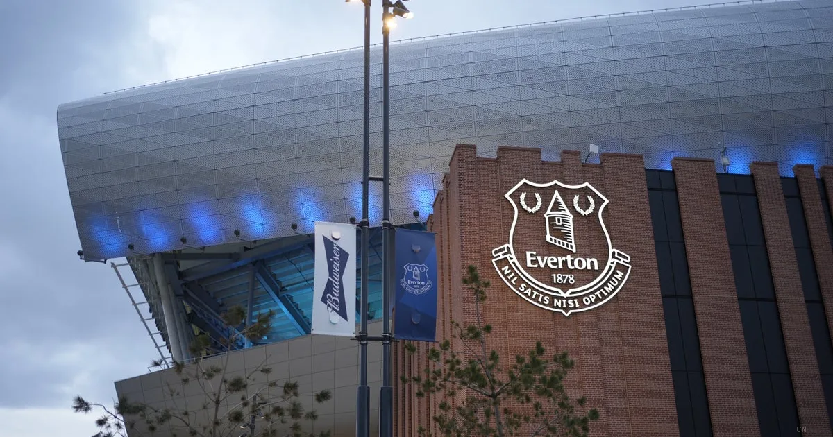 L'Everton vola con i nuovi sponsor: accordo milionario con CMC Markets per sognare in grande