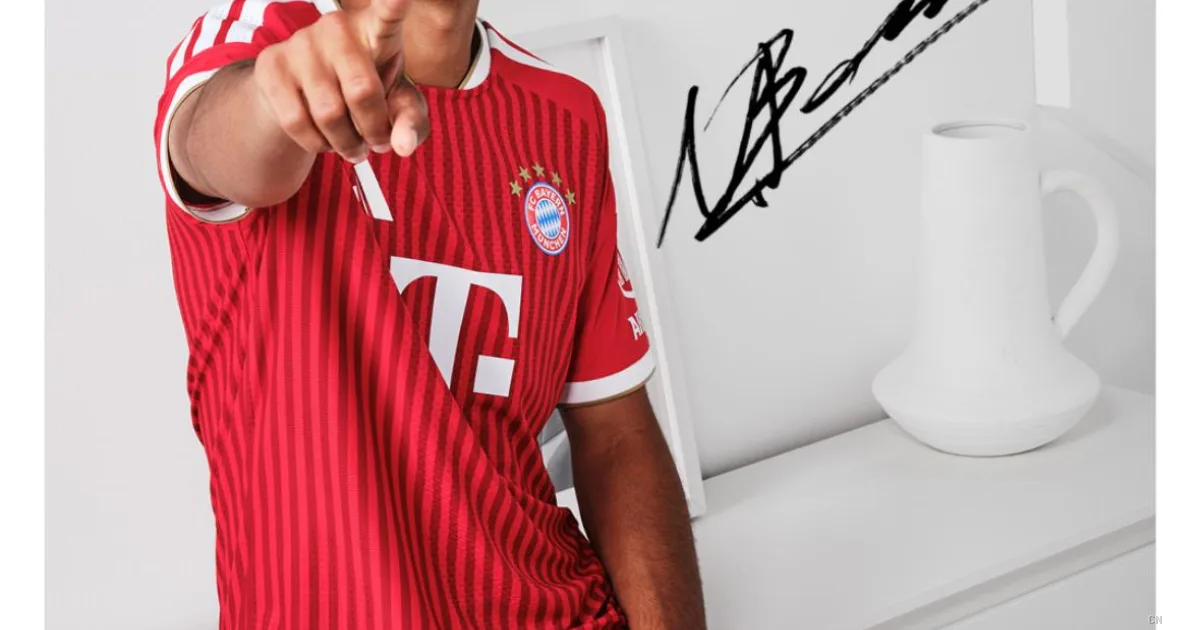 Bayern Monaco, colpo Nathaniel Brown: ufficiale il contratto fino al 2031 per il talento bavarese