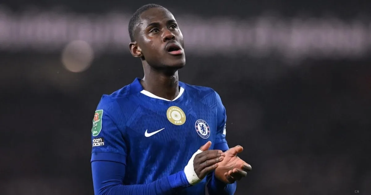 Inter, assalto a Chalobah: il difensore dice sì a Chivu, ma il Chelsea chiede 35 milioni