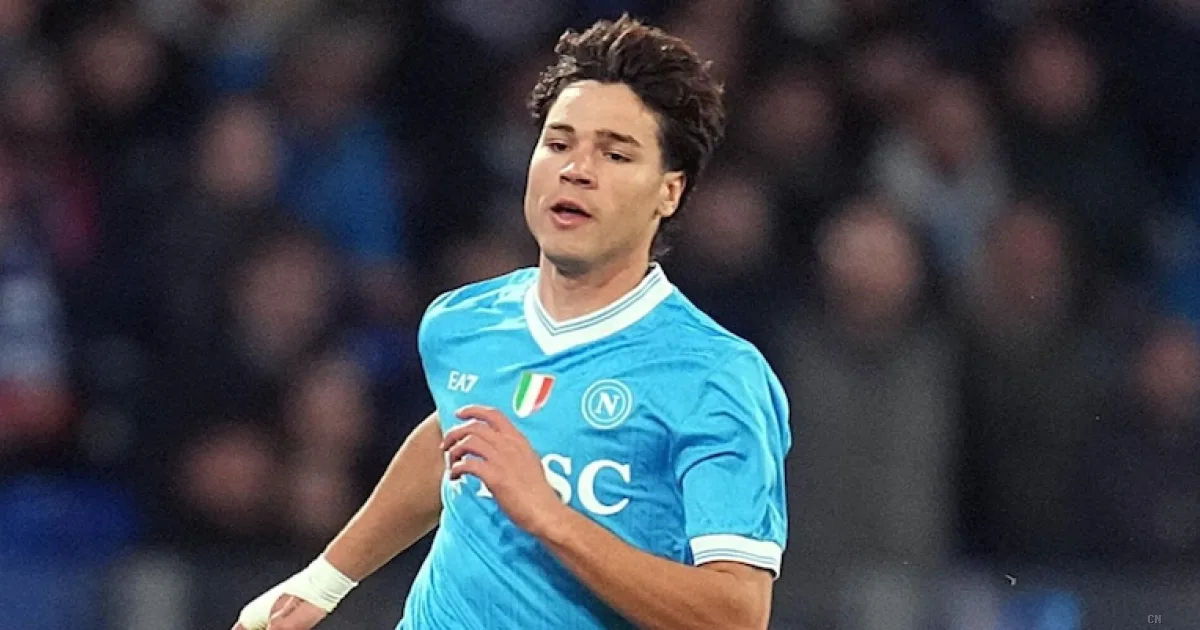Napoli, blindato il talento Vergara: rinnovo fino al 2031 e sogni da capitano