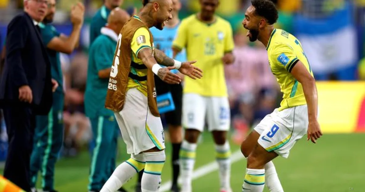 Neymar acquista yacht da 17 milioni di sterline dopo l'eliminazione ai Mondiali