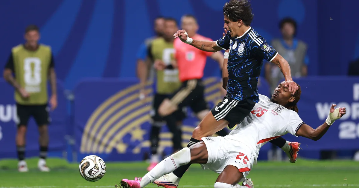 L'Inter si prepara a trattare con il Tottenham per Djed Spence