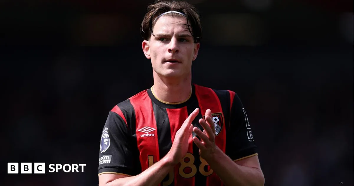 Scott rifiuta il rinnovo con il Bournemouth