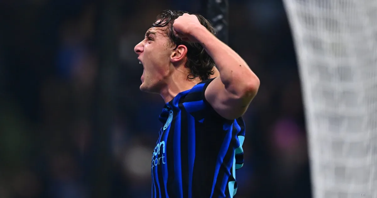 Inter, parla Francesco Pio Esposito: "Nessun paragone con Milito o Kane, voglio solo crescere in nerazzurro"