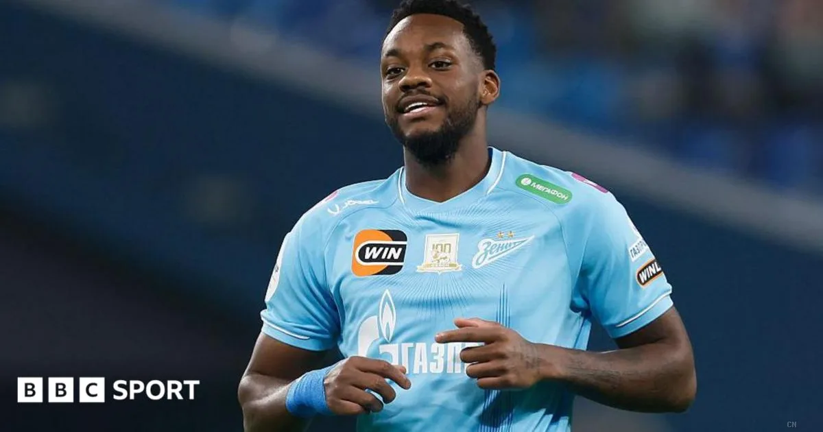 I girovaghi precoci del calcio: da Jhon Duran a Freddy Adu, quando la carriera corre troppo veloce