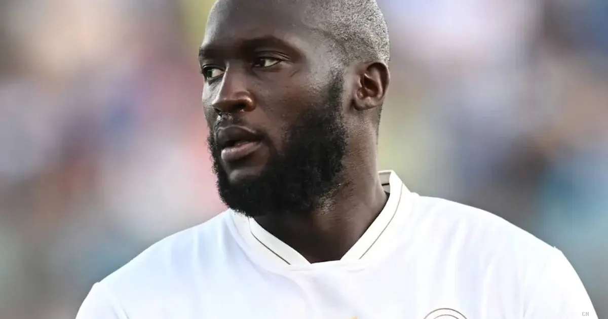 Napoli-Lukaku, rottura totale: Pastorello annuncia l'addio e Manna blinda il futuro con il rinnovo di Vergara