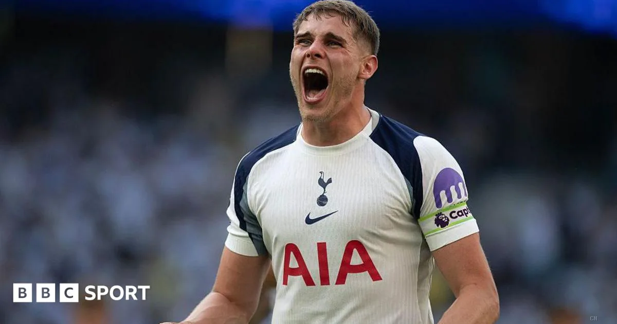 Tottenham, rivoluzione De Zerbi: spesi 237 milioni. Van de Ven: "Nuova ambizione per cancellare il passato"