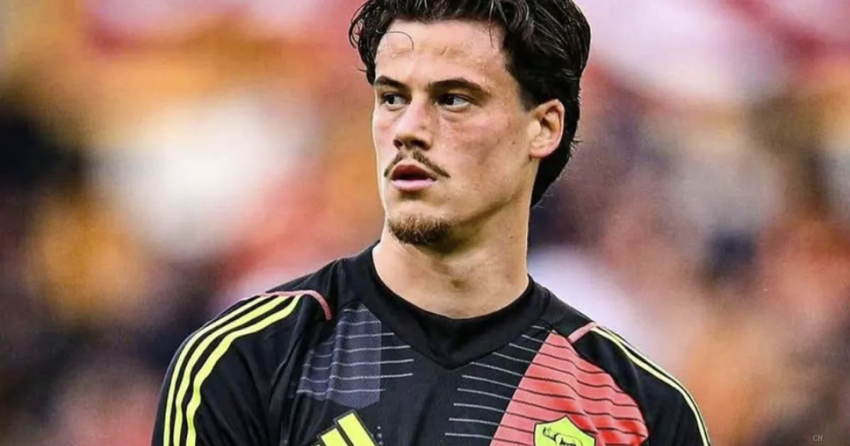 Svilar giura fedeltà alla Roma: "Nessun contatto con la Juventus, penso solo alla Champions in giallorosso"