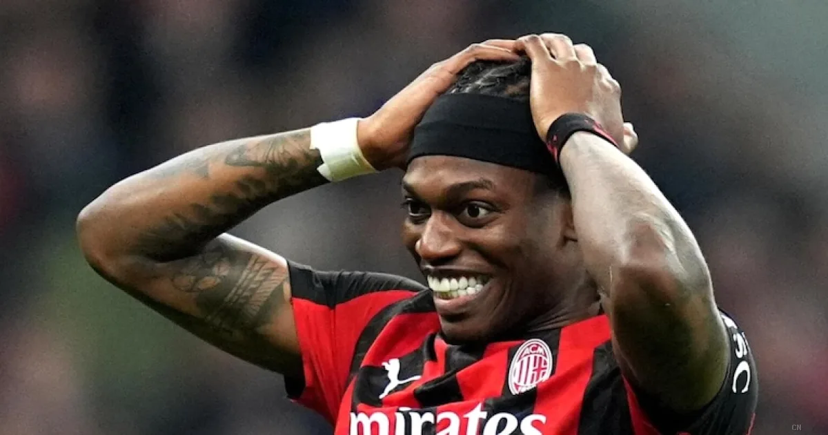Milan, muro invalicabile per Leao: respinta l'offerta del Fenerbahçe mentre Diawara firma il contratto