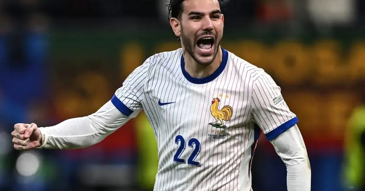 Theo Hernandez chiama la Serie A: Juventus e Napoli studiano il colpo dal deserto per il terzino francese