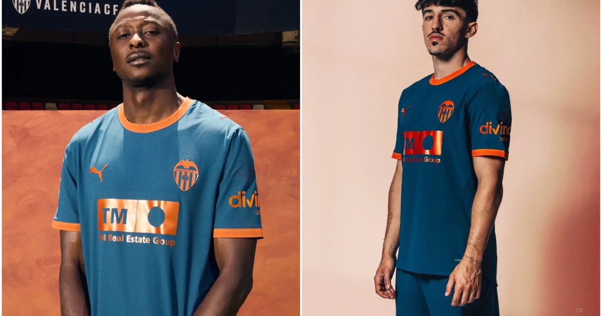 Valencia, svelata la seconda maglia 2026-27: un omaggio blu e arancione al Mar Mediterraneo