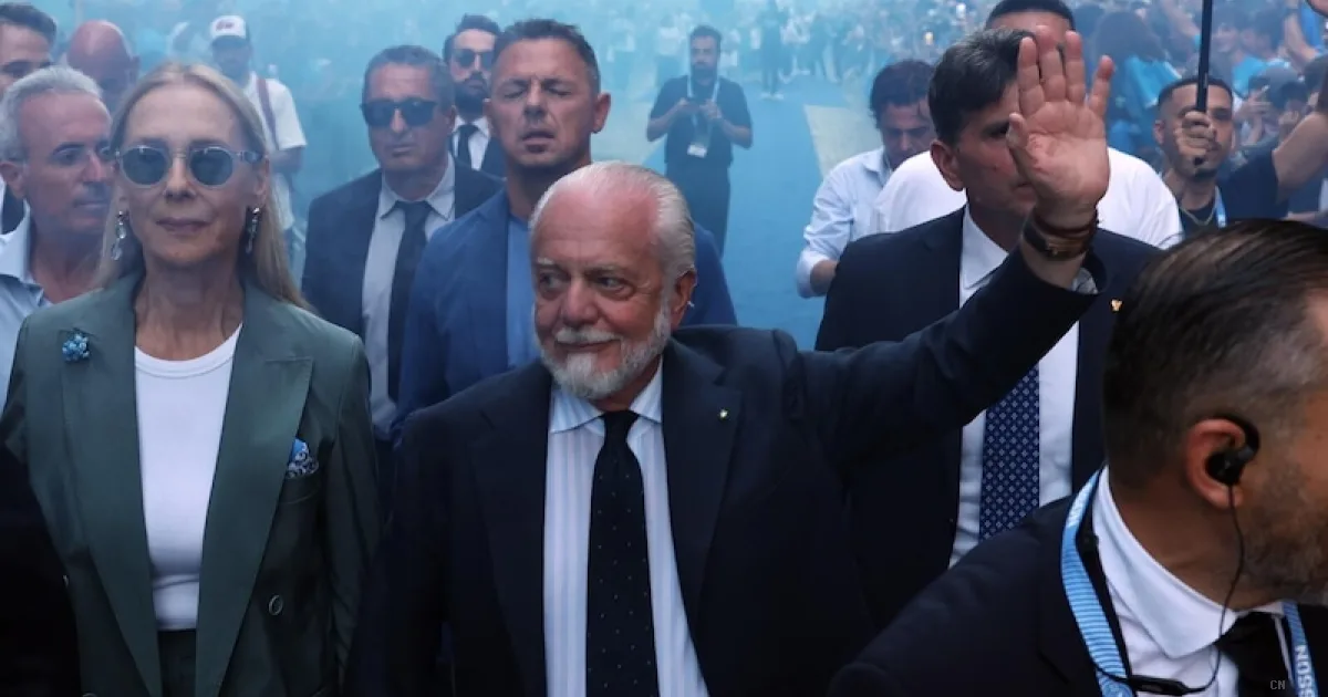 Napoli, De Laurentiis accelera sul mercato: servono due colpi per la Champions di Allegri