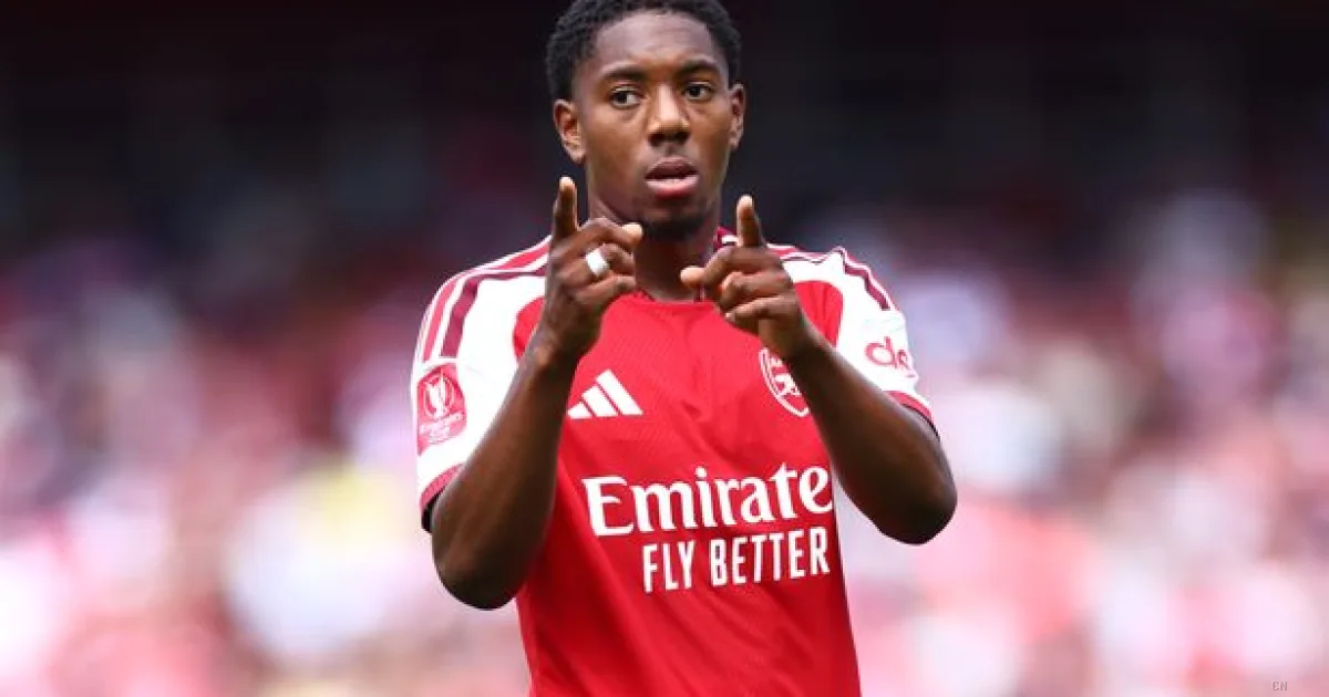 Calciomercato Premier League: il Manchester United accelera, colpo a sorpresa per il Liverpool e blindatura Arsenal