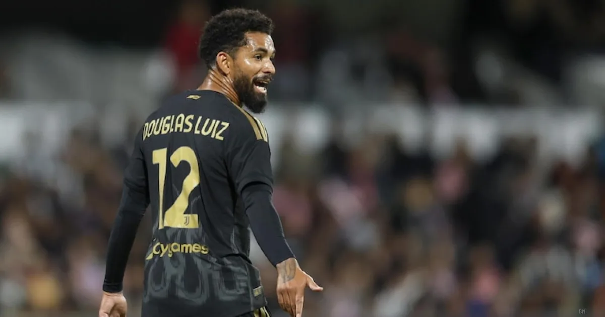 Douglas Luiz convince Spalletti: il brasiliano verso la conferma alla Juventus dopo i prestiti inglesi