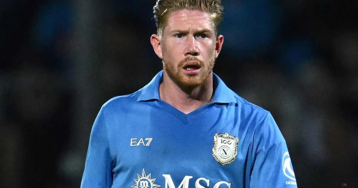 Napoli travolgente contro l'Aris: De Bruyne e Lucca trascinano la squadra di Allegri verso il campionato