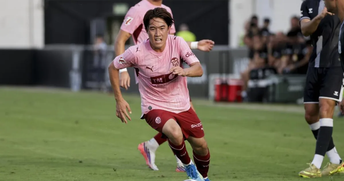 Valencia, via libera per Sato: il talento giapponese pronto al debutto ufficiale contro il Celta Vigo