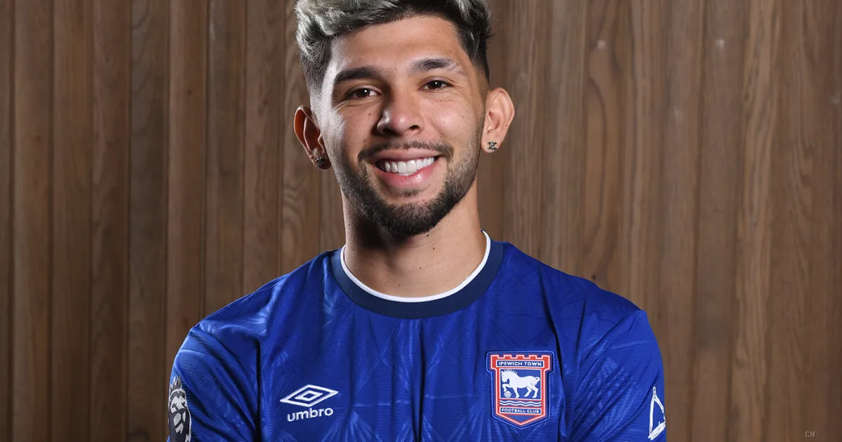 Ipswich Town scatenato sul mercato: ufficiali gli arrivi di Julio Enciso e Abdoul Ouattara dallo Strasburgo