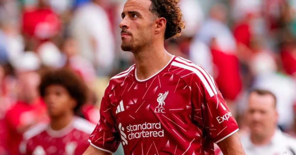 Liverpool, rivoluzione a centrocampo: Curtis Jones in bilico mentre spunta l'erede da 90 milioni di euro