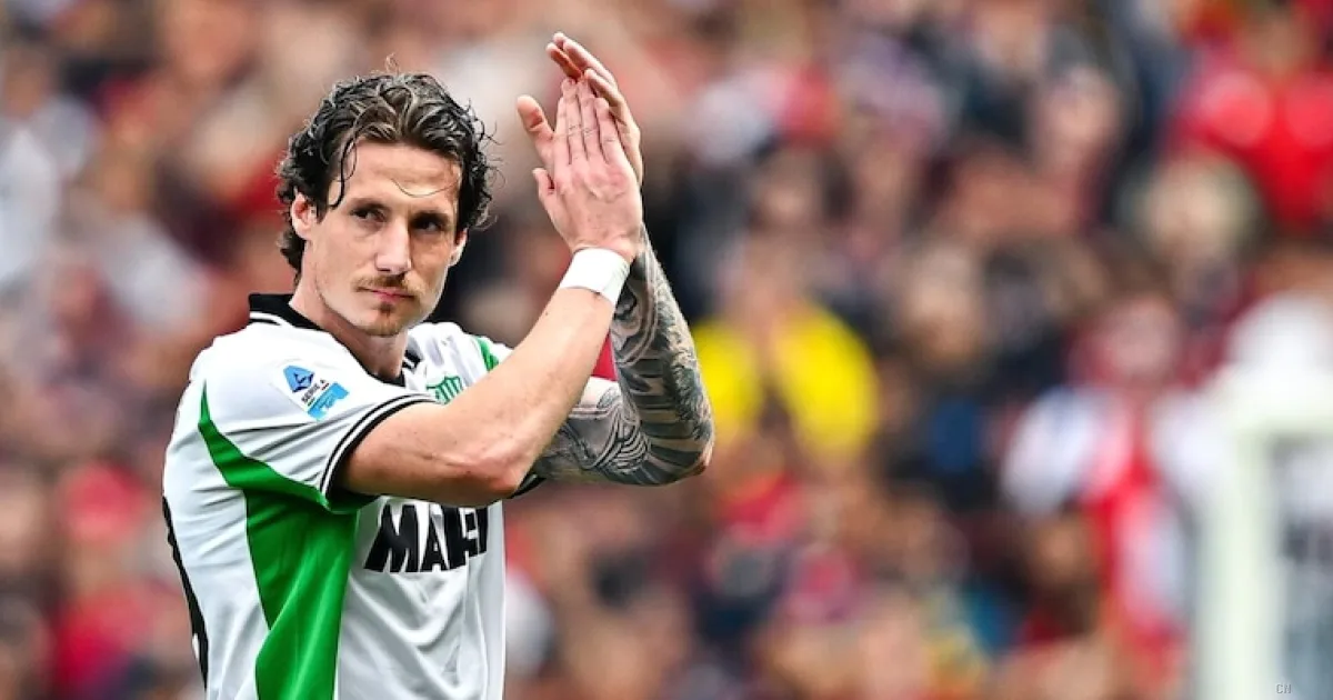 Lazio, assalto finale a Pinamonti: 48 ore per sbloccare l'affare con il Sassuolo e superare il nodo formula