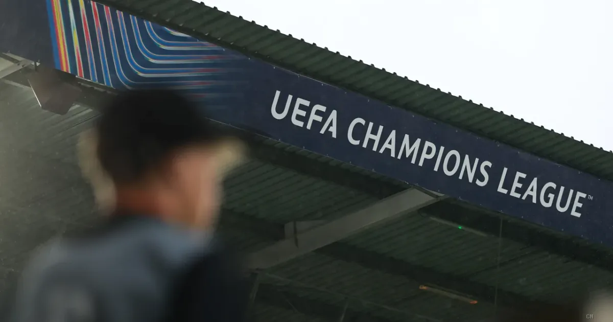 Adidas svela i nuovi palloni per la Champions League 2026/27: design rivoluzionario tra nebbia e stelle