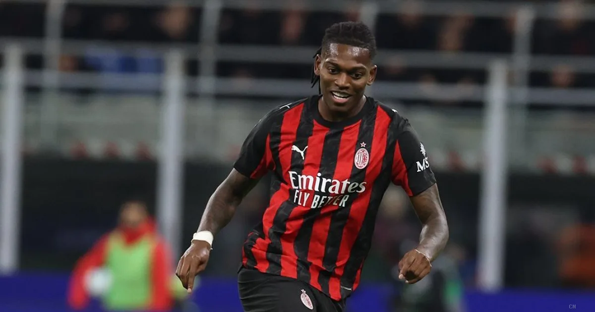 Leao verso l'Aston Villa: sorpasso al Galatasaray e offerta da 50 milioni per il portoghese